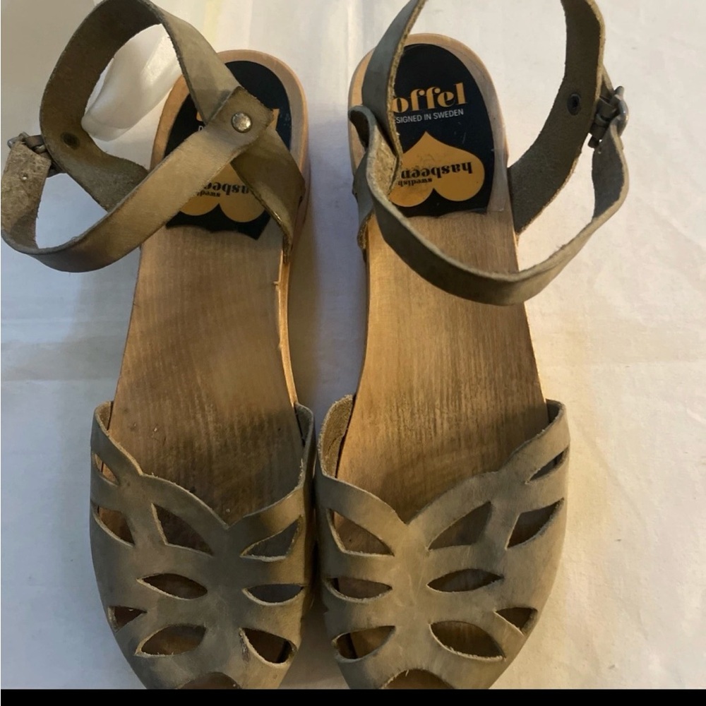 Swedish Hasbeens light olive green Leather Sandals